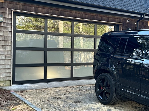 16' x 7' Custom Avante, 3 Frosted Sections, Top Clear