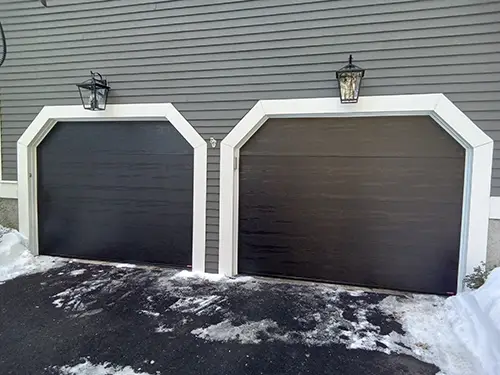 Garaga, 9' x 7', Standard+ Flush, Black