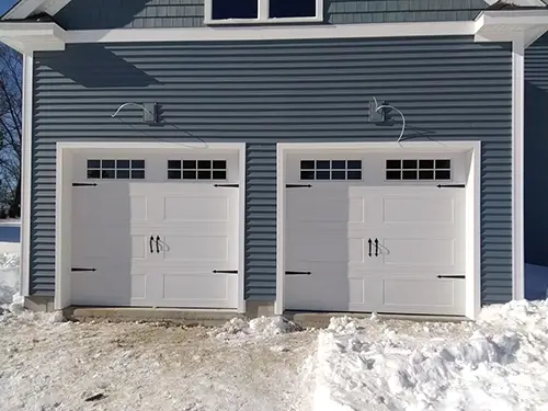 Garaga, 9' x 8', Vantage Shaker-Flat Long, White