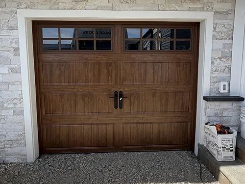 8'x 7', Gallery Design, Dark finish wood grain